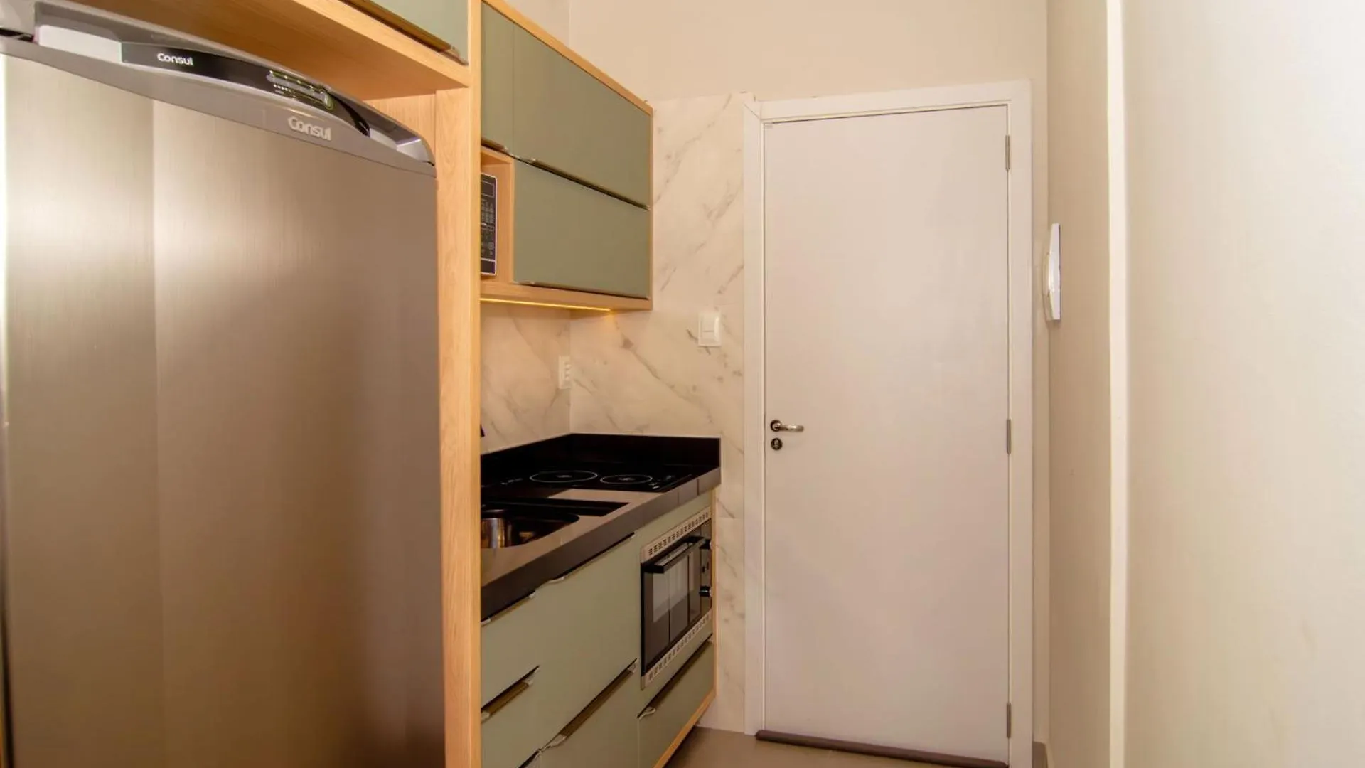 Studio Na Av. Do Estado A 650M Do Mar Tr5898 Balneário Camboriú Apartmán